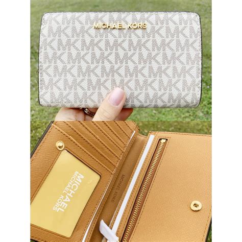 michael kors jet set slim wallet|Michael Kors vanilla jet set.